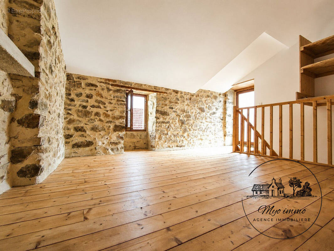 chambre mezzanine - Maison à SAINT-JEAN-DE-BOISEAU