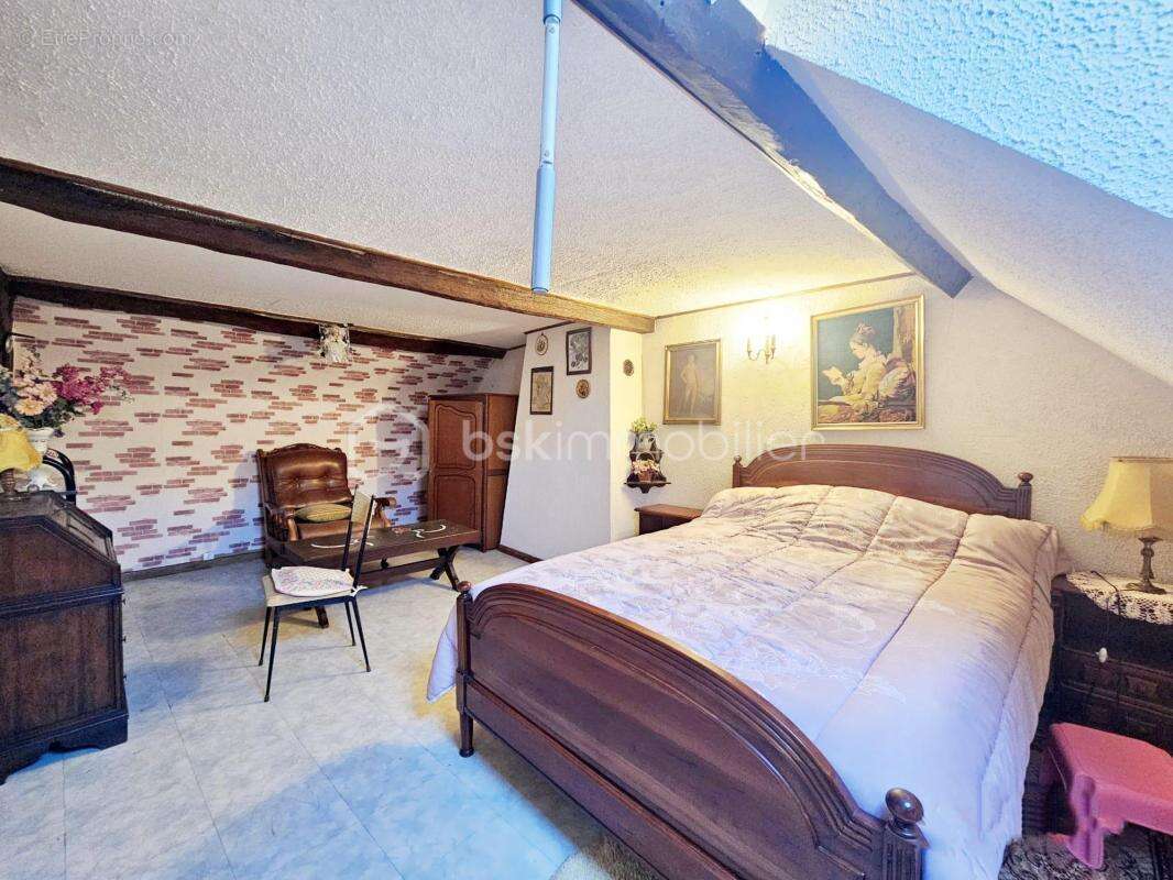 Maison à SAINT-GONDON