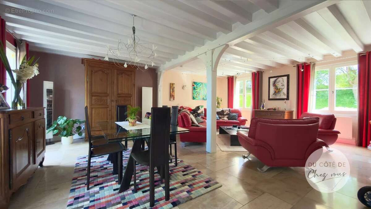 Maison à COURTENOT