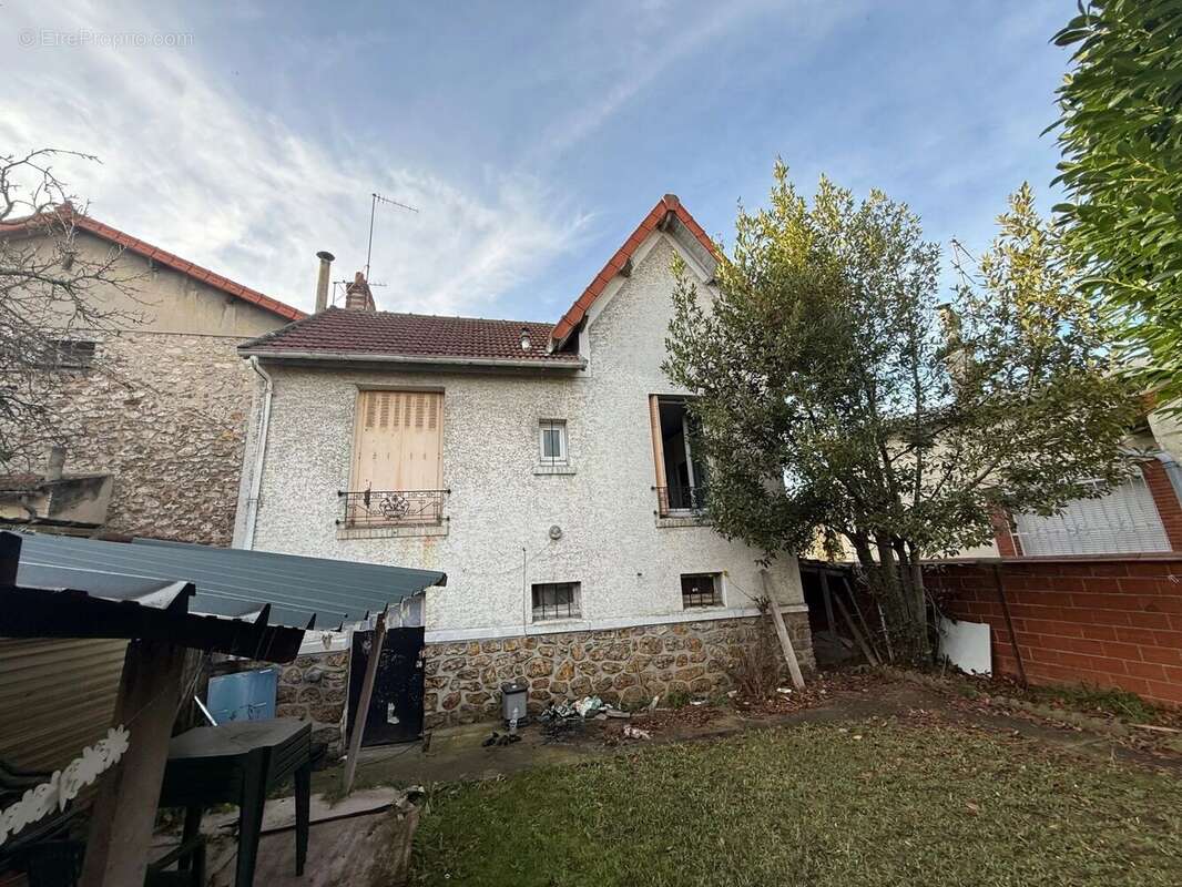 Maison à VILLENEUVE-LE-ROI