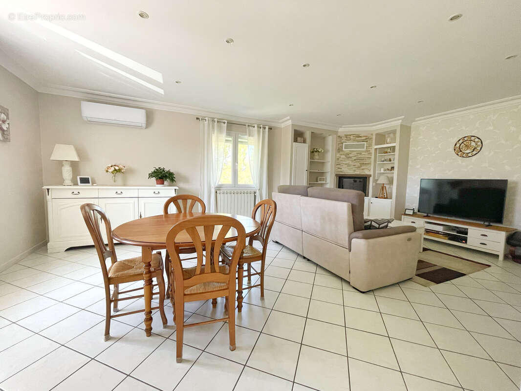 Maison Vienne 145m2 - 4 chambres - Parcelle 1000m2 - Double garage - photo 7