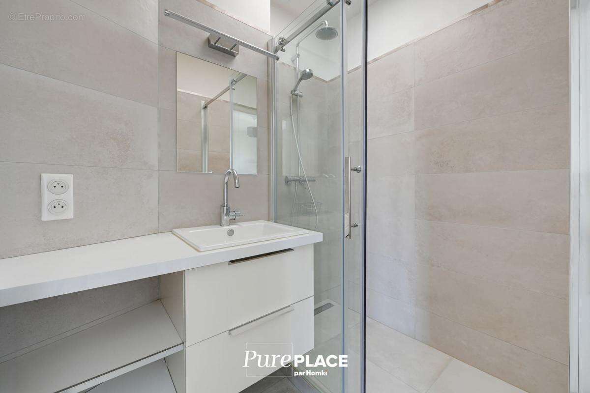 Appartement à PARIS-15E