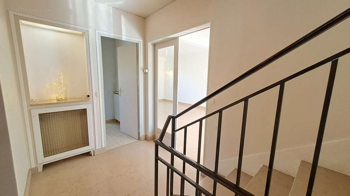 Maison à SAINT-REMY-LES-CHEVREUSE