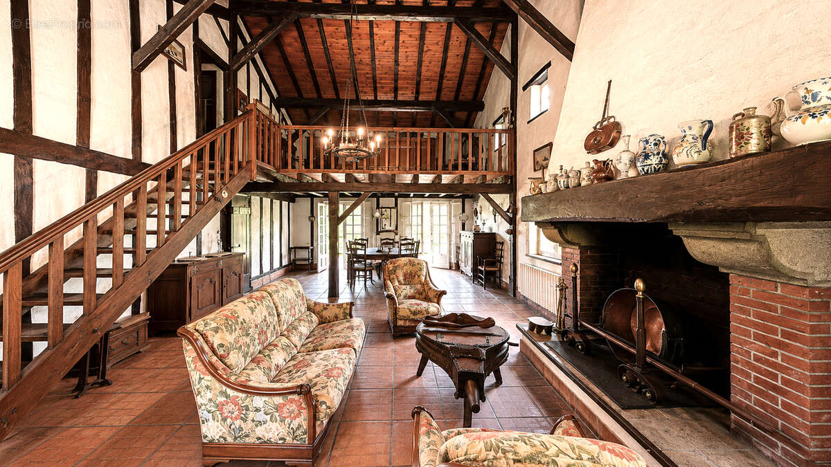 Maison à SAUBION