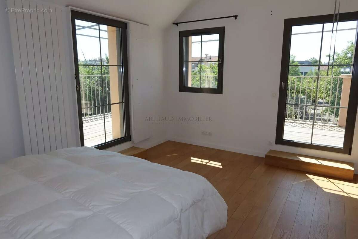 Maison à VILLEJUIF