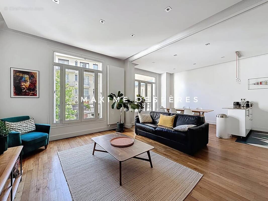 Appartement à NEUILLY-SUR-SEINE