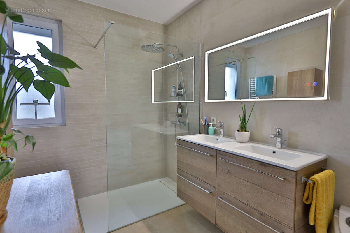 Maison à SAINT-JUST-CHALEYSSIN