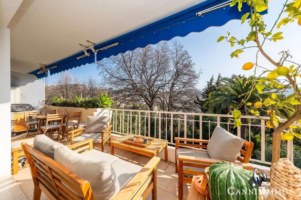 Appartement à LE CANNET