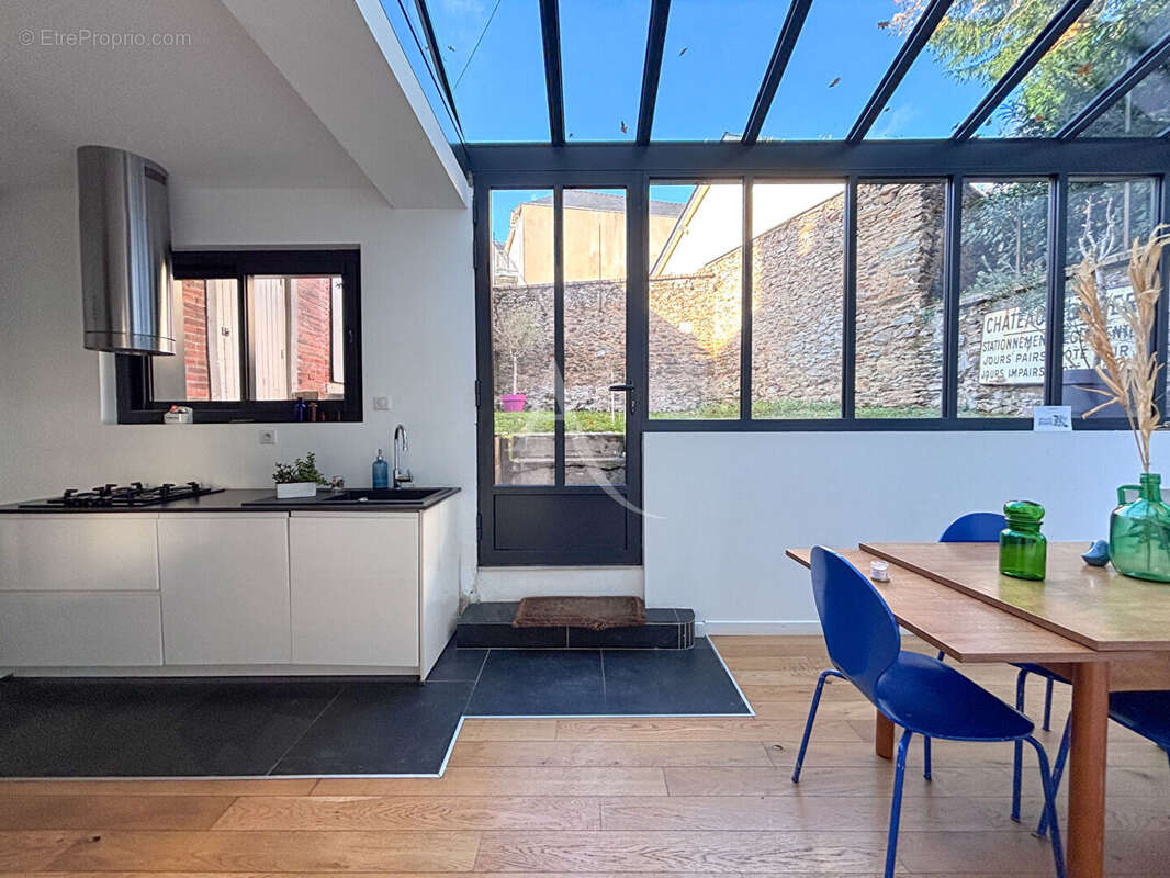 Maison à CHATEAU-GONTIER