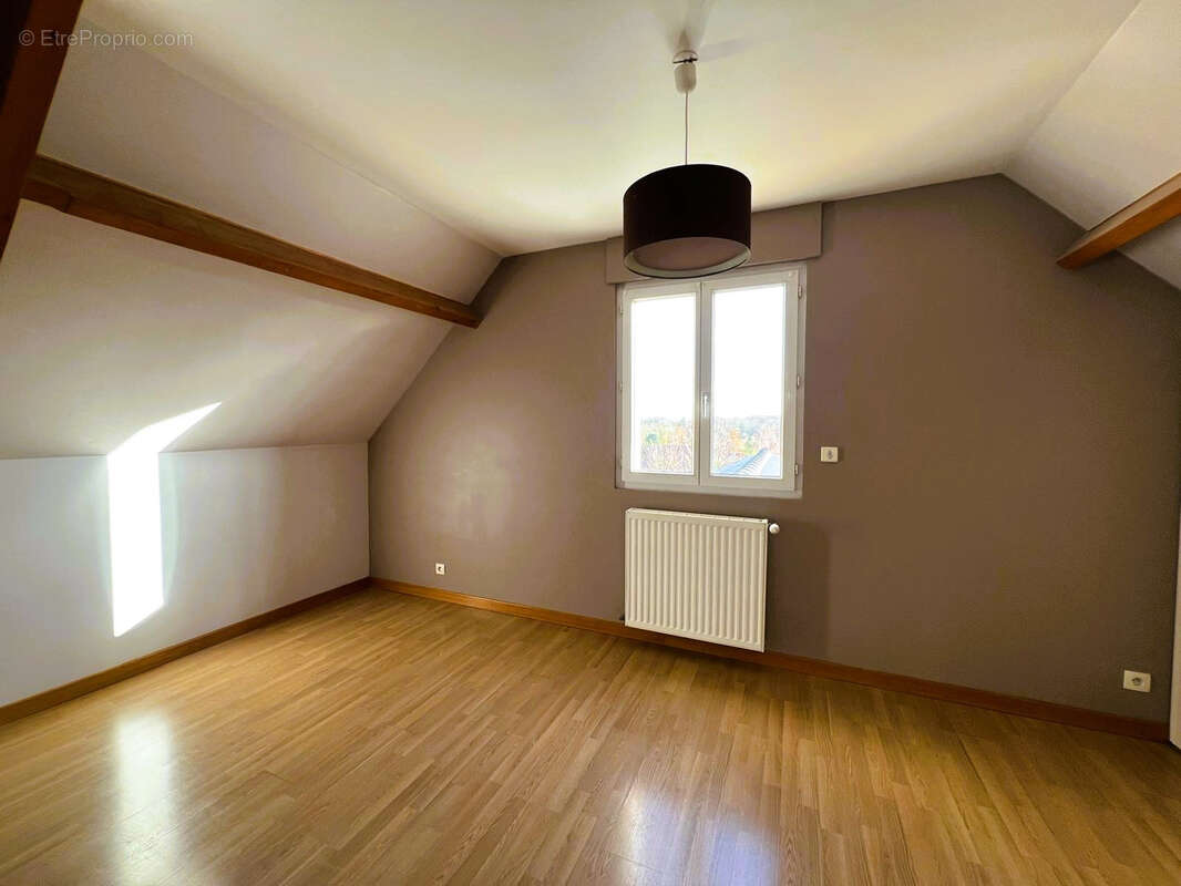 Maison à BARJOUVILLE