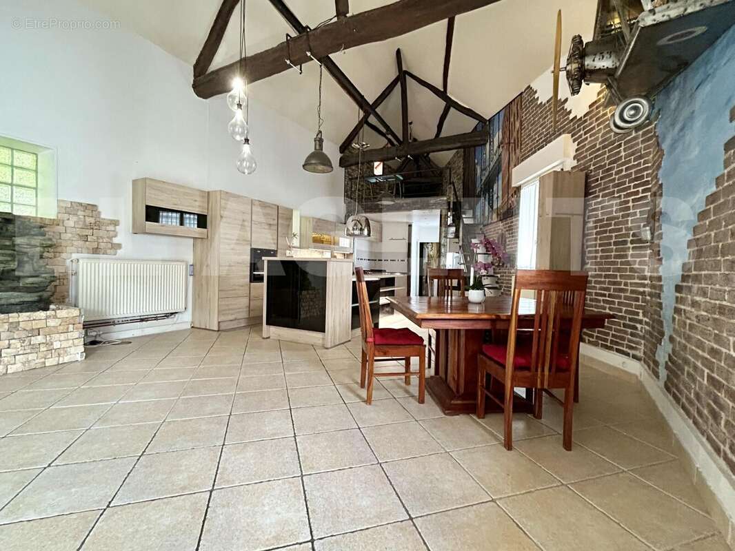 IMG_3962 - Maison à FRESNES-SUR-MARNE