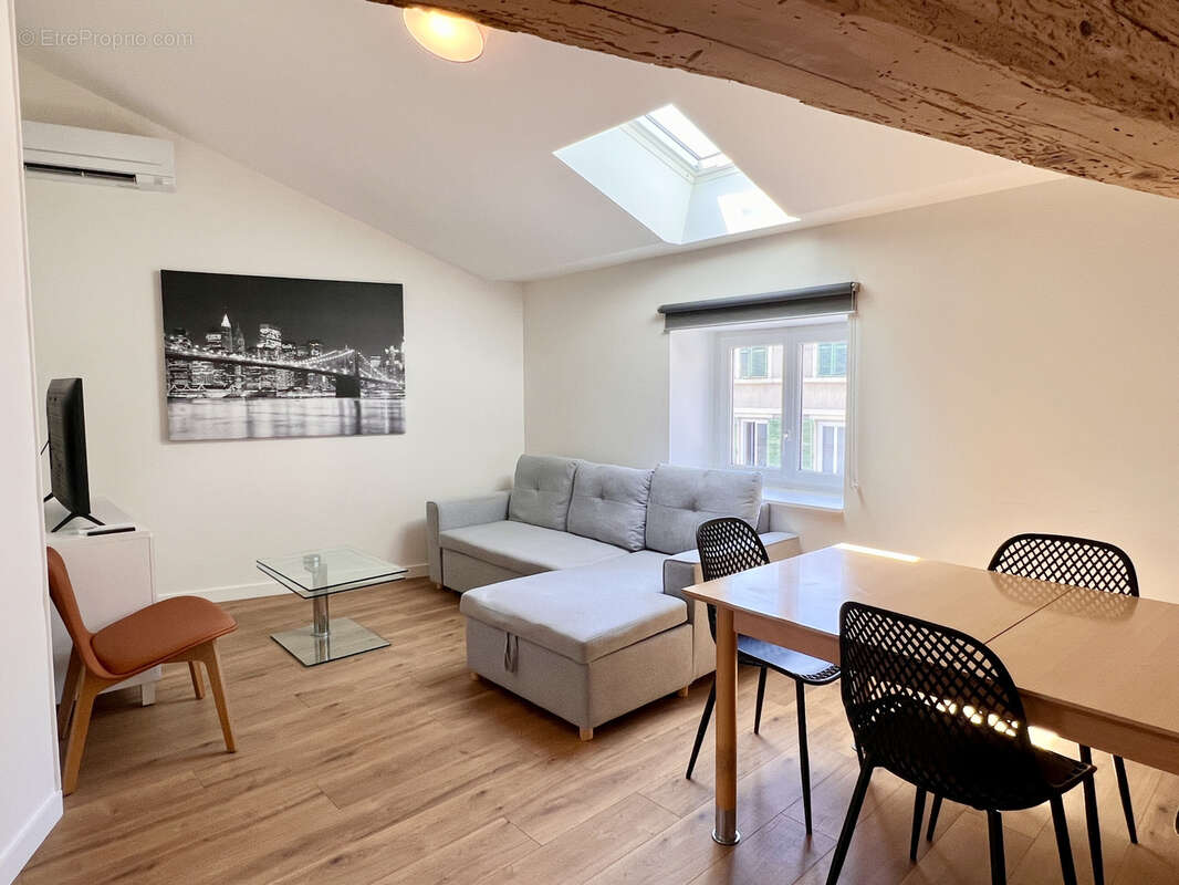Appartement à CHAMPAGNE-AU-MONT-D'OR
