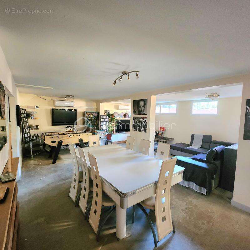 Appartement de 157 m2 avec jardin de 50 m2 - photo 2