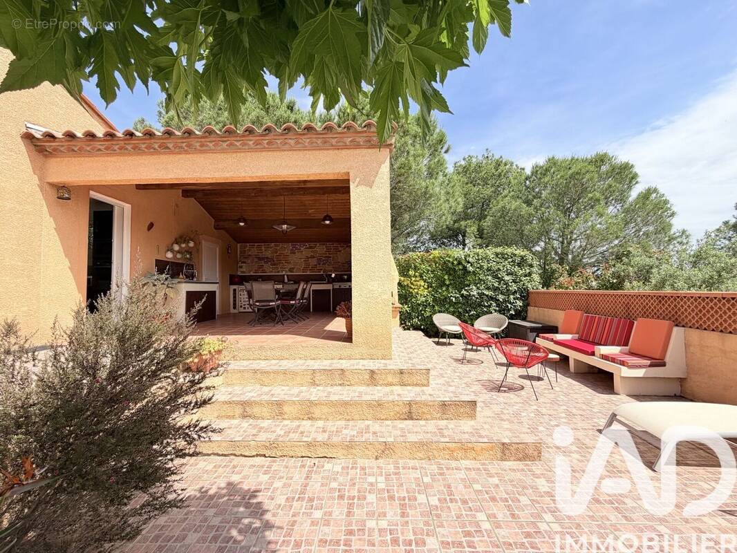 Photo 1 - Maison à ROQUEFORT-DES-CORBIERES