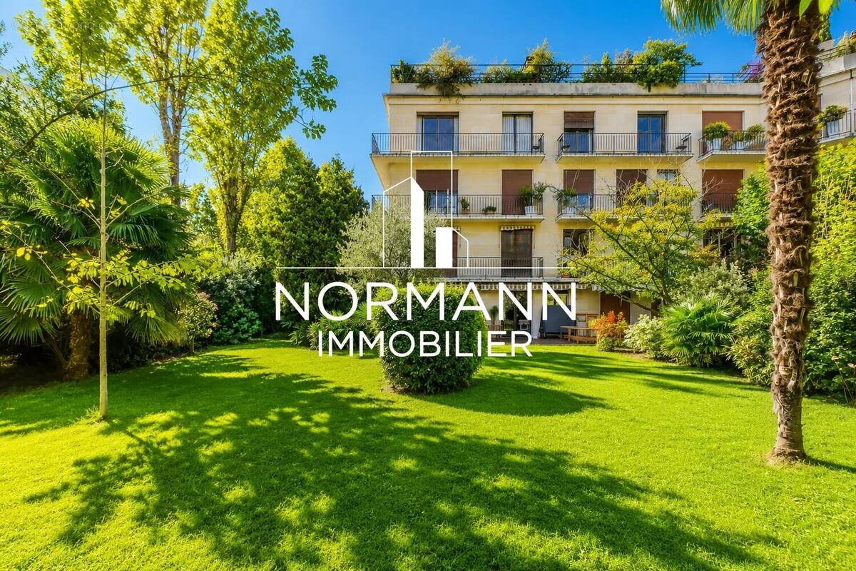 Appartement à NEUILLY-SUR-SEINE
