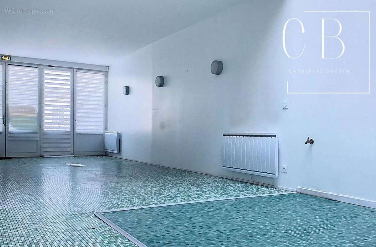 Photo 3 - Commerce à LA ROCHELLE