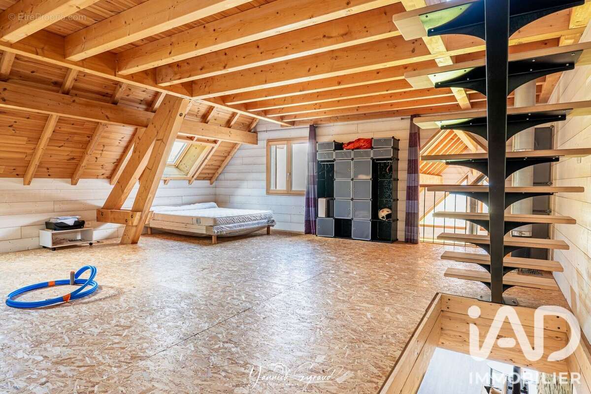 167 m² à Risoul  - photo 9
