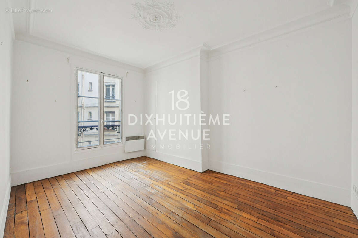Appartement à PARIS-18E