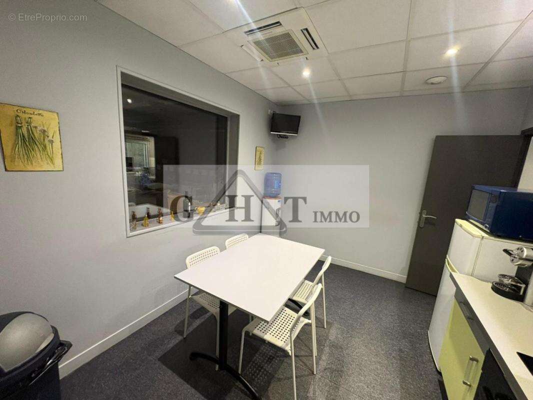 Entrepot 300 m² a vendre a draveil - photo 9