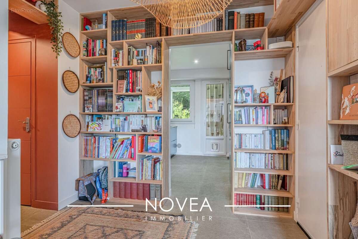 Appartement 103 m² à Collonges-Au-Mont-D'or  - photo 9