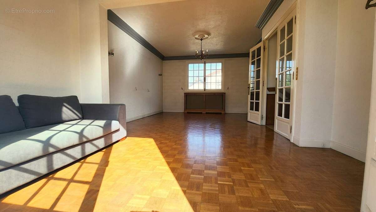 Appartement à MAISONS-ALFORT