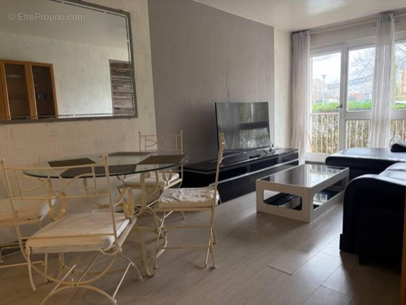 Appartement à SAINT-MICHEL-SUR-ORGE