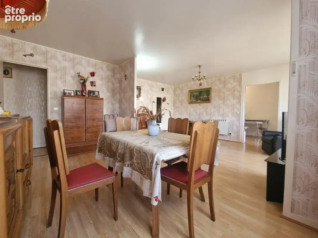 Appartement à VAIRES-SUR-MARNE