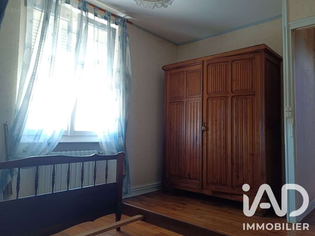 Maison 140 m² à Mialet  - photo 9