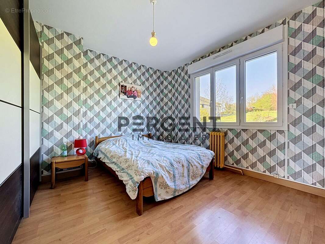 Maison 132 m² à Chalandry-Elaire  - photo 9