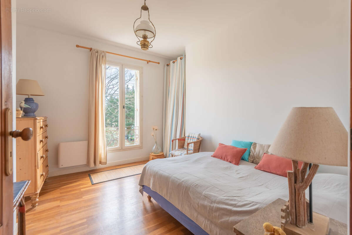 Maison à ARTIGUES-PRES-BORDEAUX