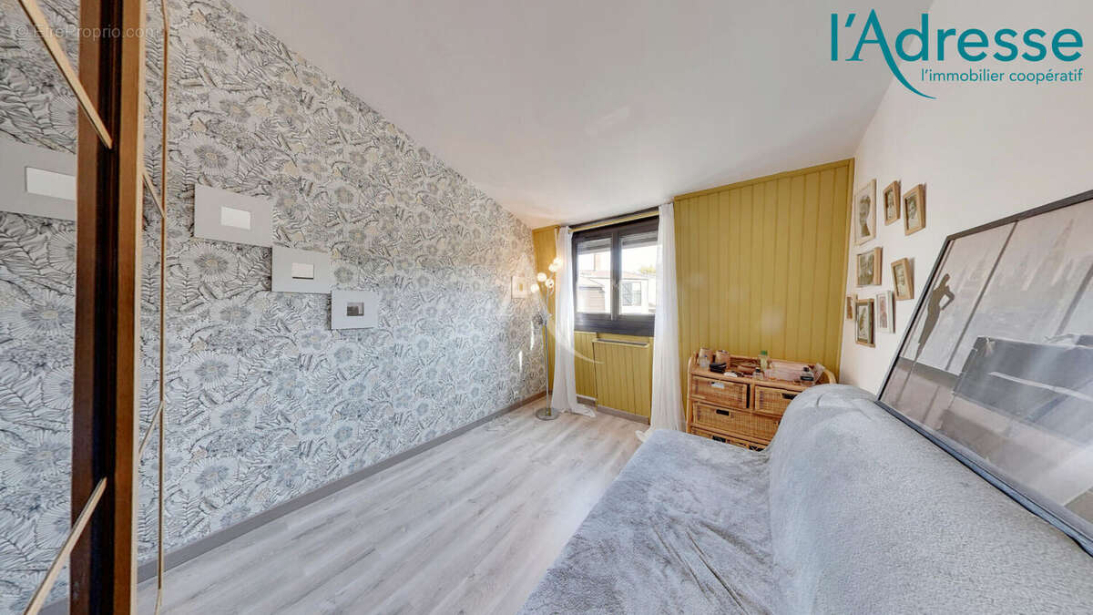 Maison à CHAMPS-SUR-MARNE