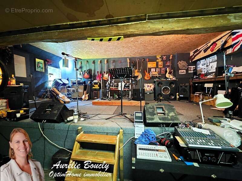 Maison à ENTRE-DEUX-GUIERS