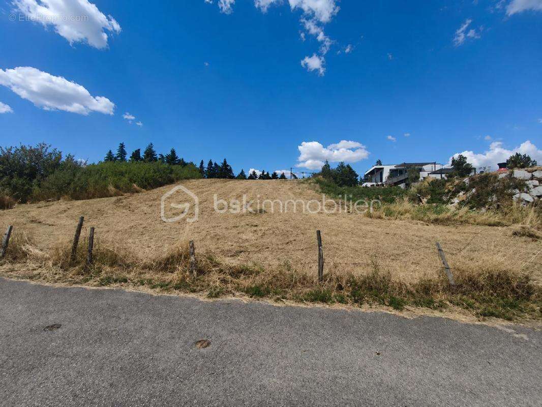 Terrain à bâtir avec vue panoramique – Un cadre de vie privilégié à Nollieux - photo 4