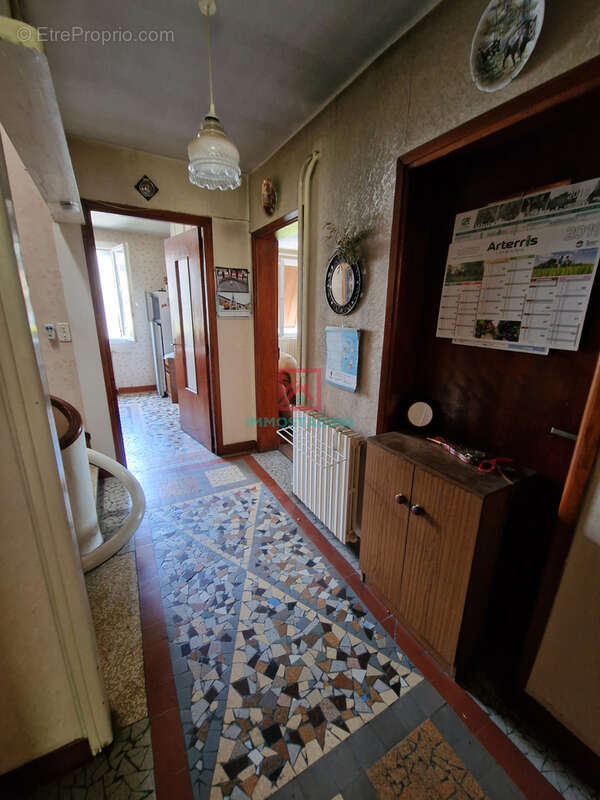 Maison à LACAUNE
