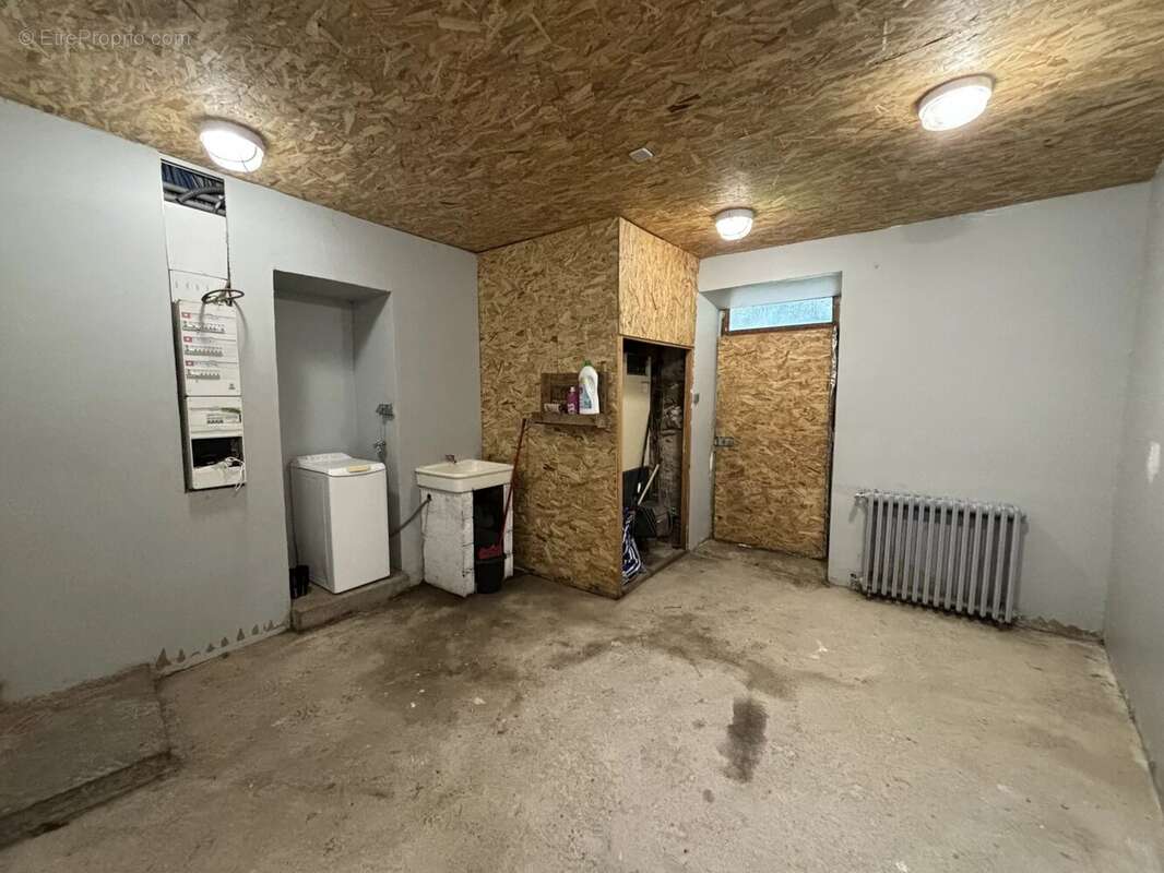 Maison à SAINT-FLORET