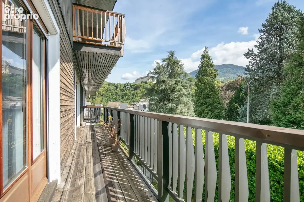 Rare a la vente - spacieux t5 avec balcons/terrasses, garage, cave & jardin commun -  la rochette ! - photo 5
