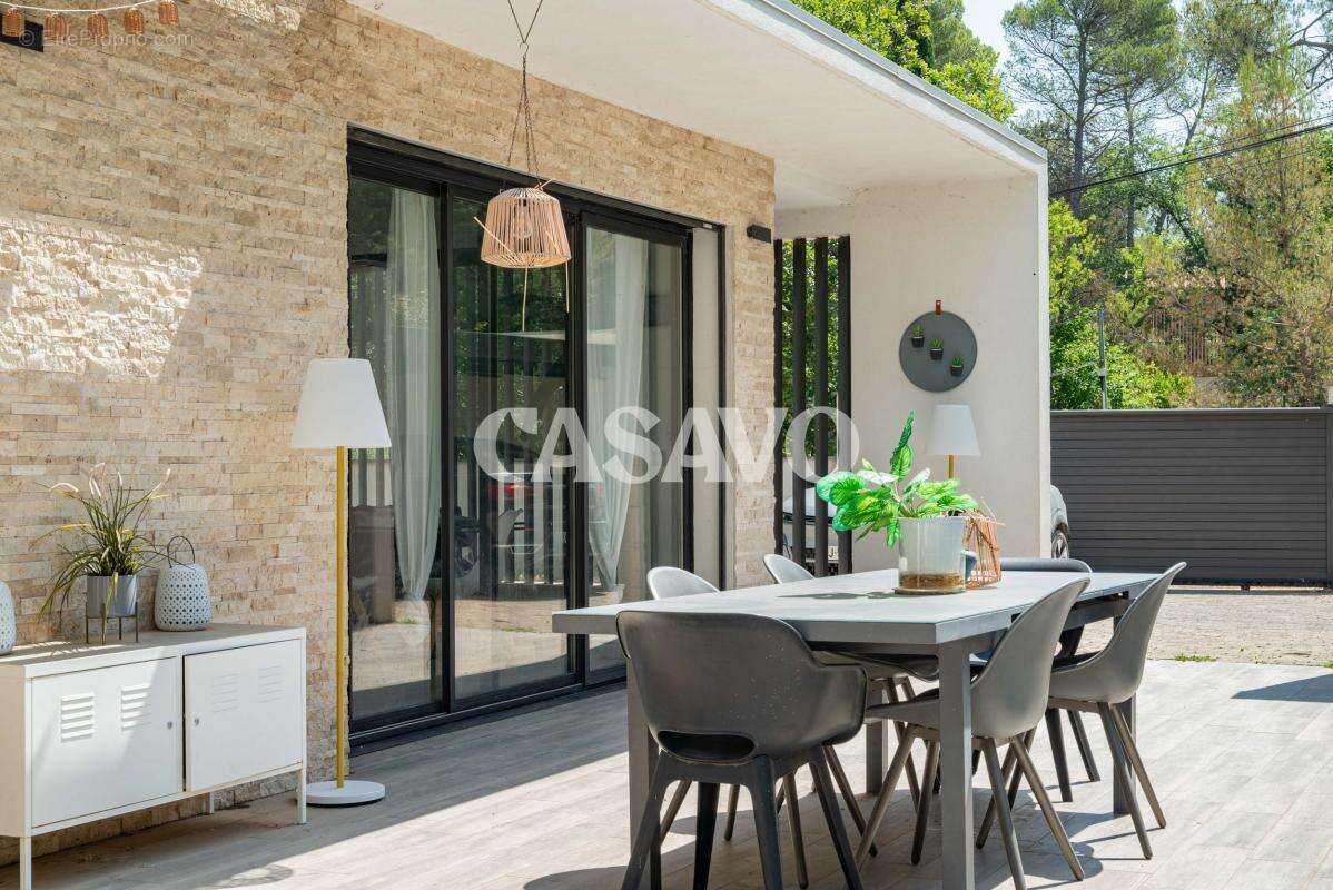 Maison à LE THOLONET