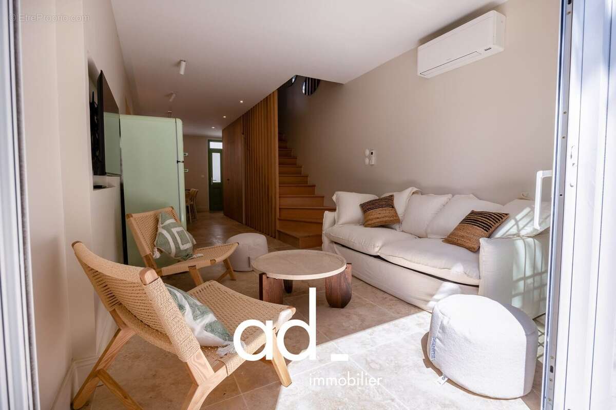 Maison 86 m² à La Rochelle  - photo 4