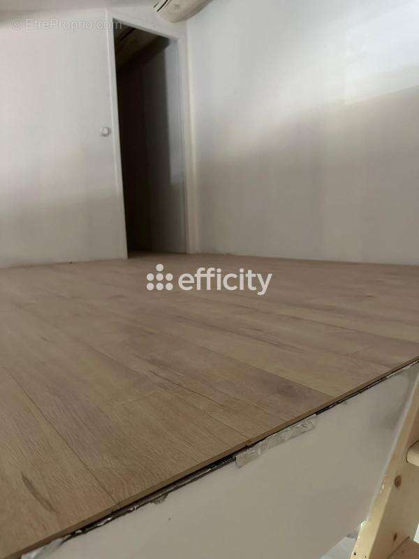 Appartement à ROQUEVAIRE