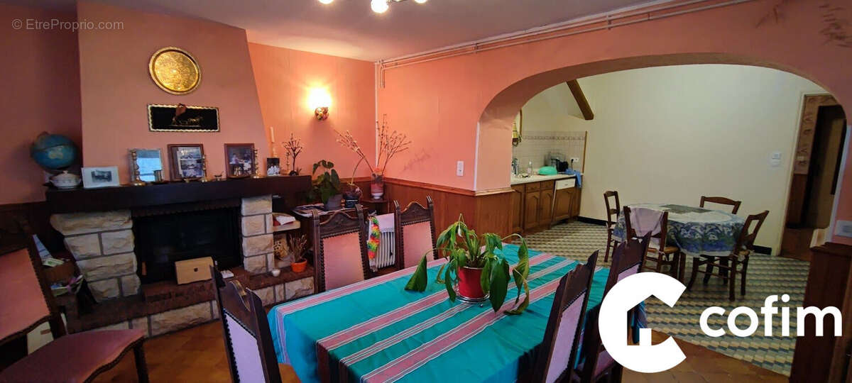 Maison à POEY-DE-LESCAR