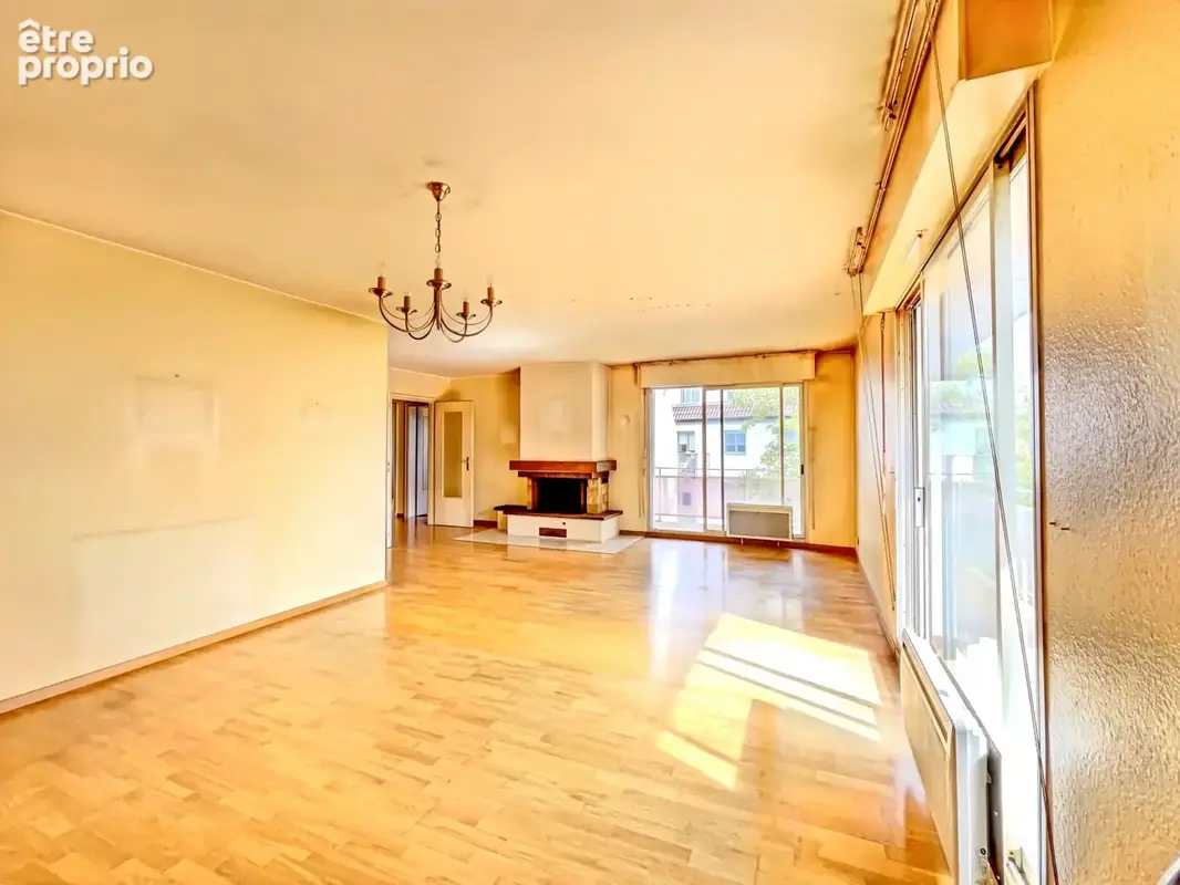 Appartement 4/5 pièces avec 3 balcons et garage Rue Beulenwoerth ROBERTSAU - photo 3