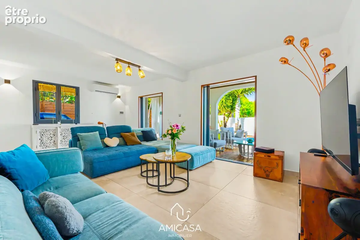 Photo Maison à La Possession au prix de 615 000€
