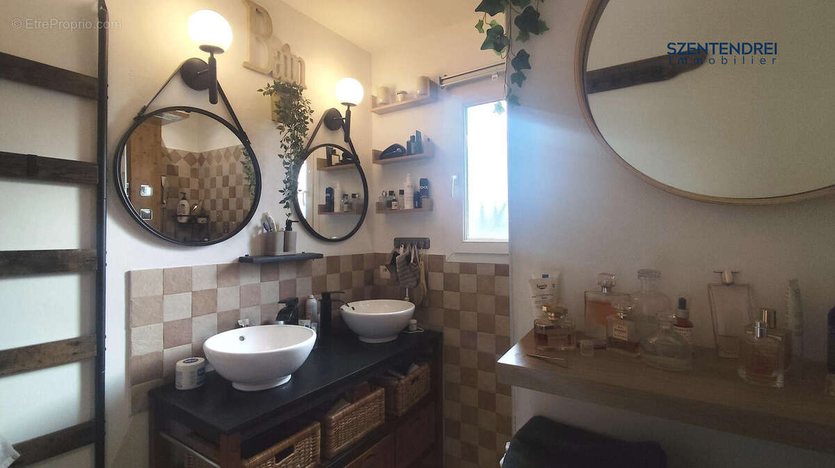 Szentendrei immobilier  maison F4 Nîmes - Quartier Casernes - Maison à NIMES