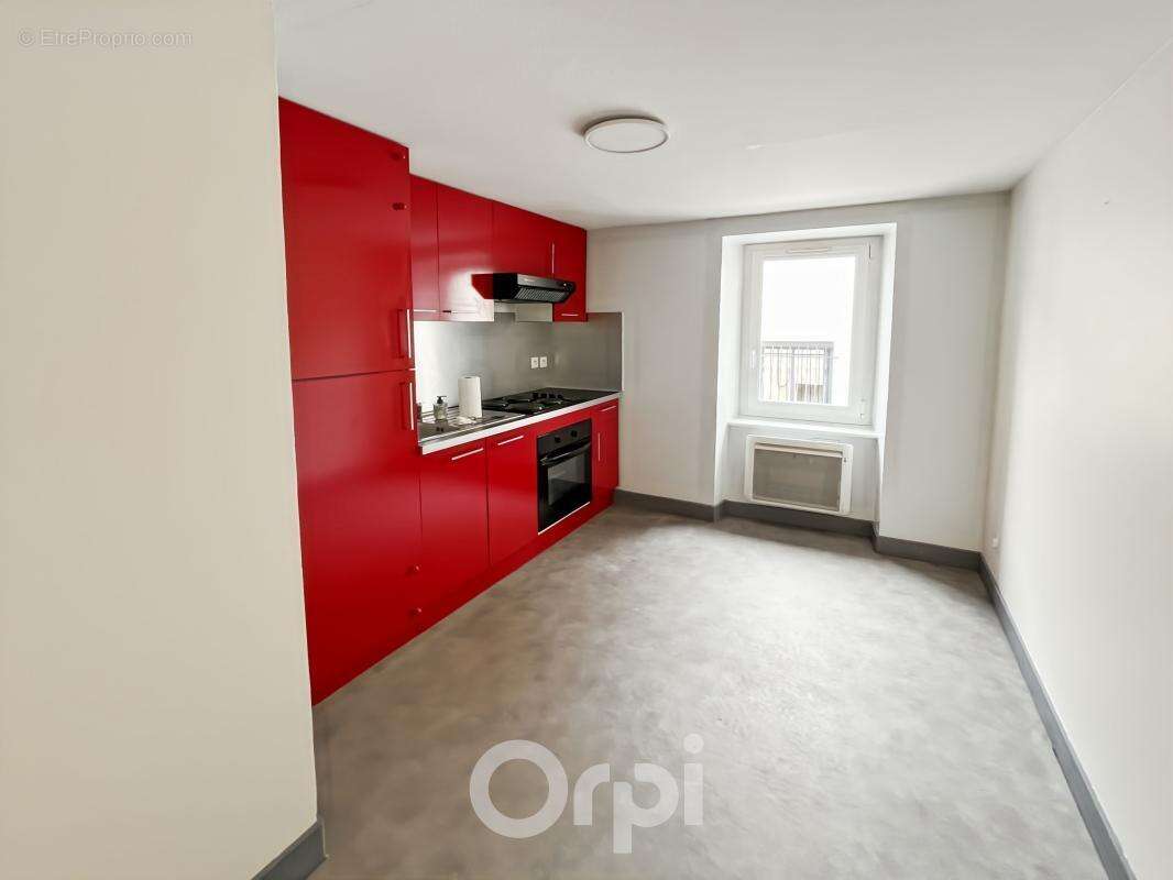 Appartement à AMBAZAC