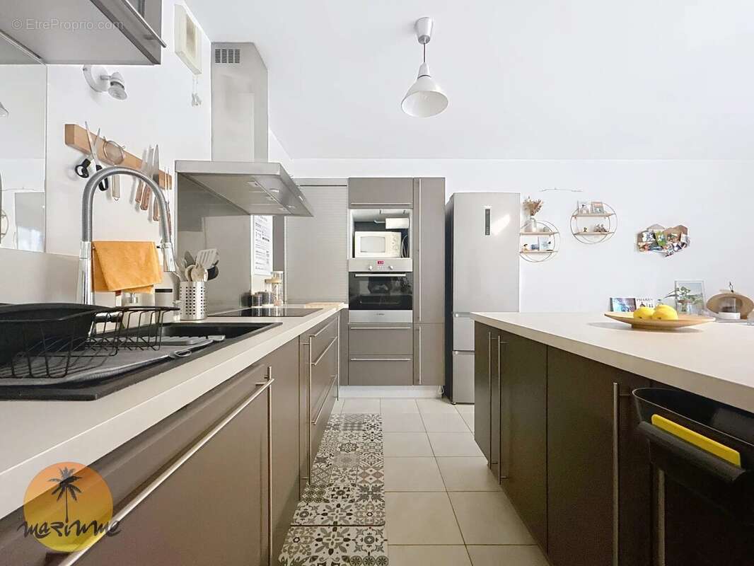 Appartement à SAINT-LAURENT-DU-VAR