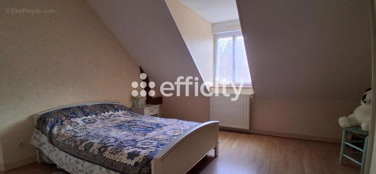 Maison à SAINT-DENIS-SUR-SARTHON