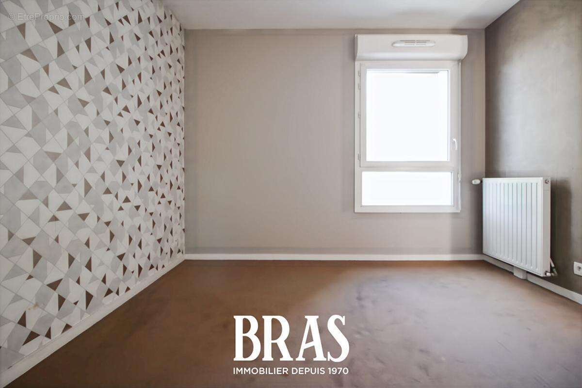 Appartement à SENE