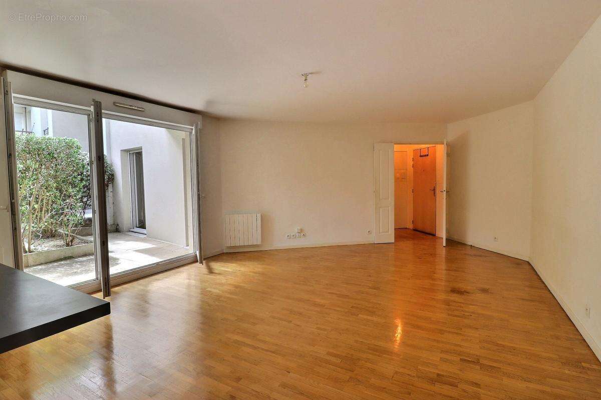 Appartement à SURESNES
