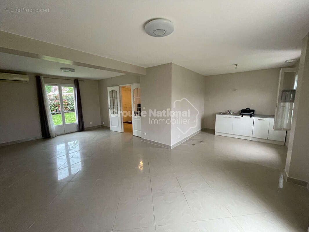 Maison contemporaine de 7 pièces - photo 2