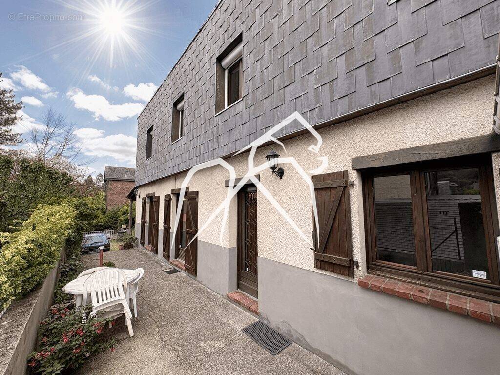 Maison à MONT-SAINT-AIGNAN